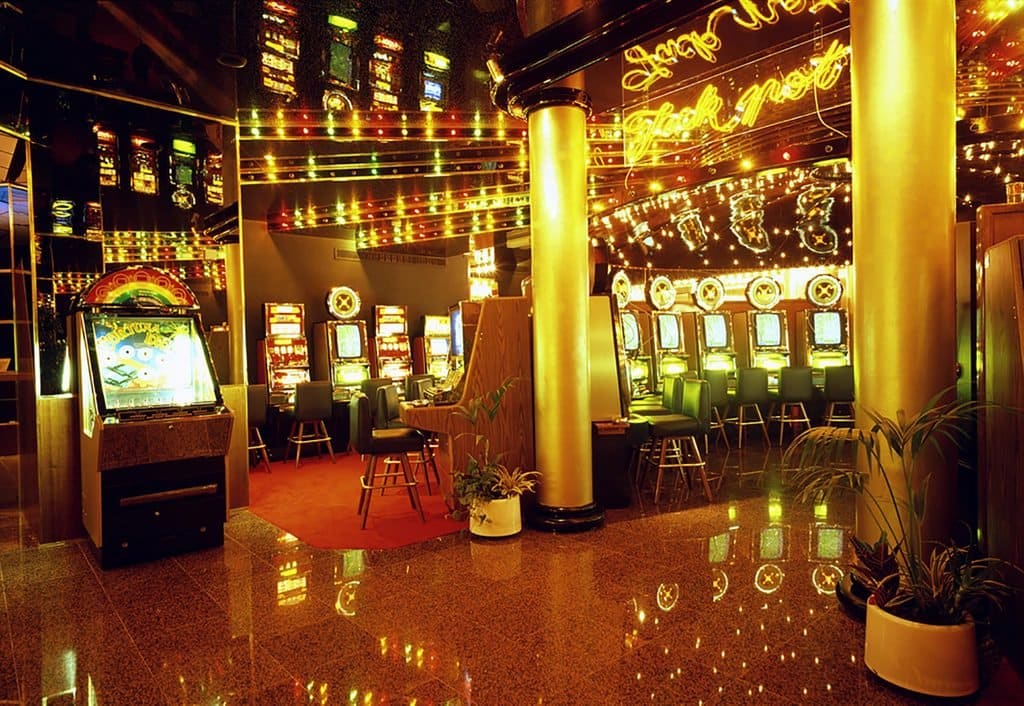 Slot Machines Humor Casino Player Survey Mississauga Canada VS Camberley Surrey